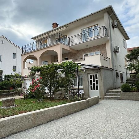 Apartment Dida Krk Town Kültér fotó